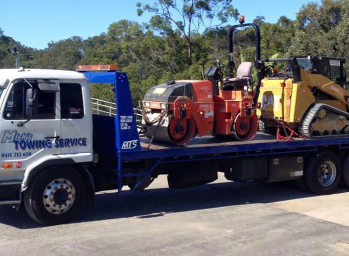 Machinery — Tow Truck Provider in the Gold Coast