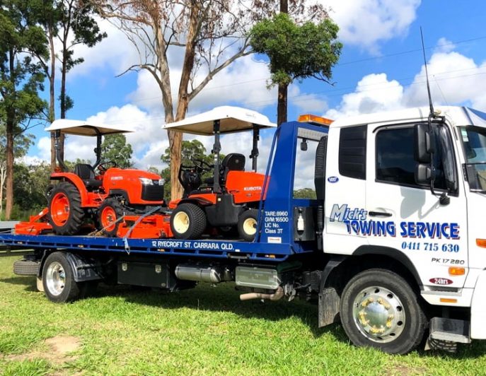 Truck with Machinery on The Back — Tow Truck Provider in the Gold Coast